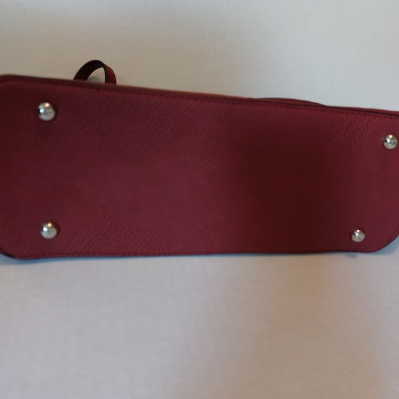 🔴Buy 2 - Get 1 -- K.Carroll Accessories Vegan Leather Zipped Tote - Picture 5 of 12